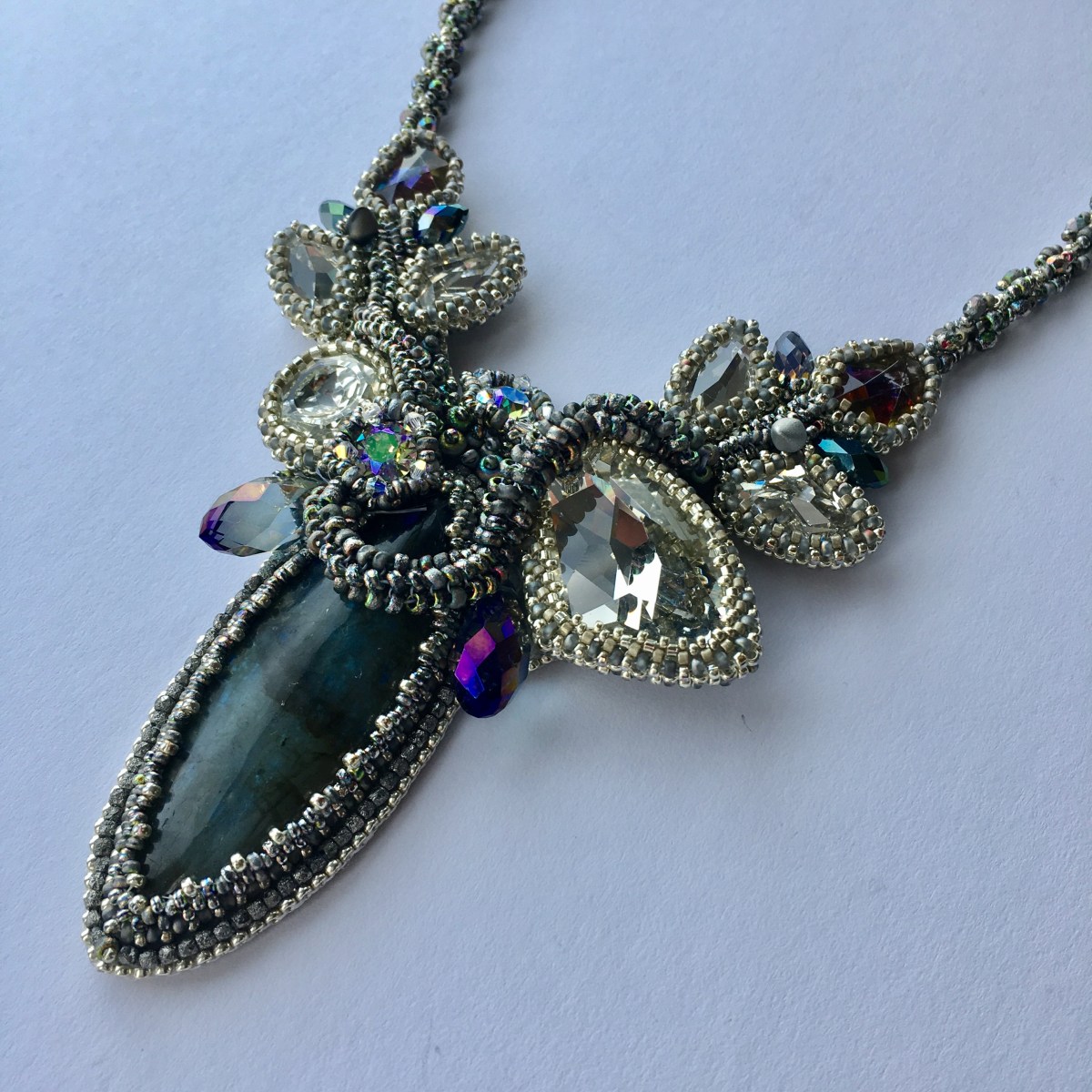 Diva – more adventures with bead&nbsp;embroidery